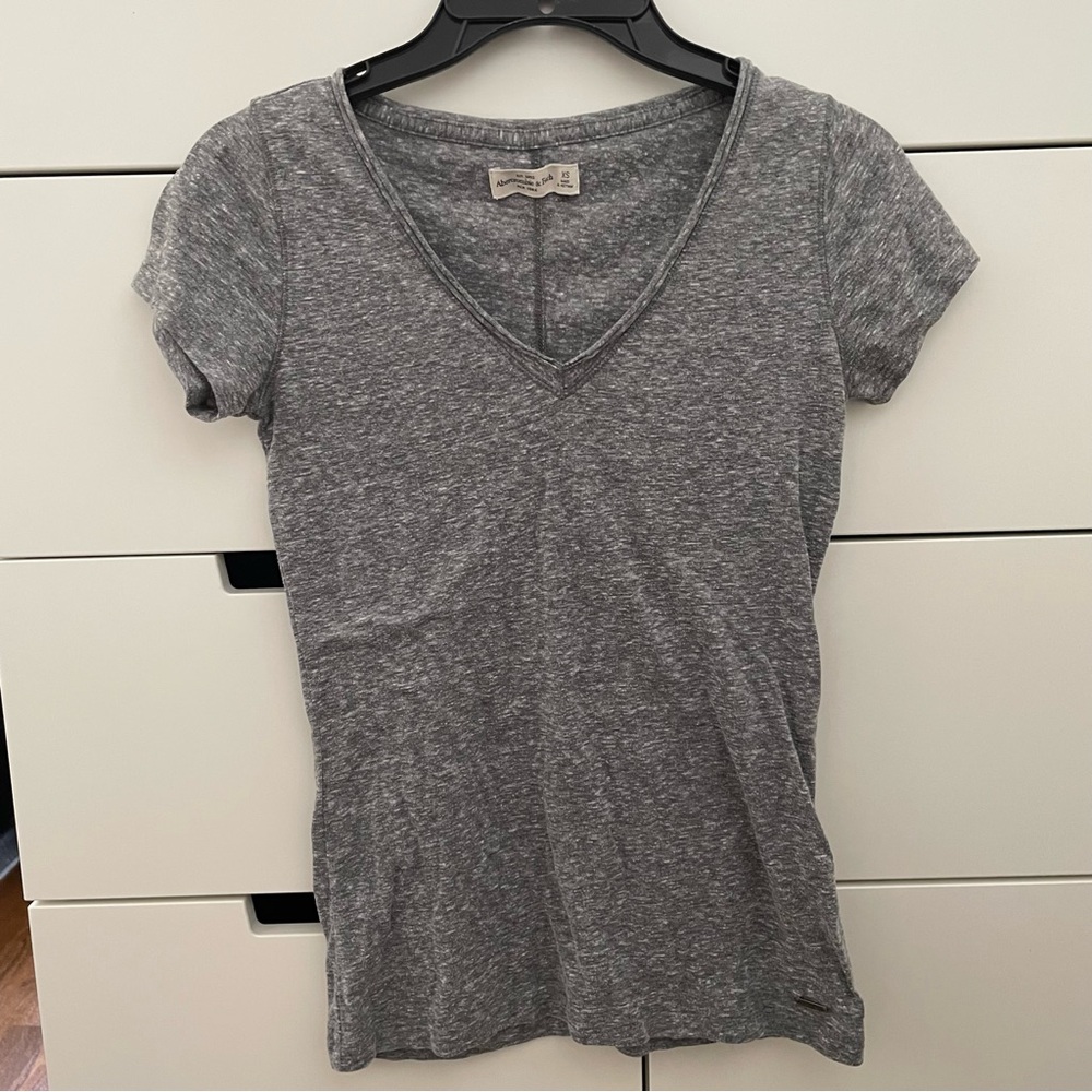 Abercrombie & Fitch Heather Gray V-Neck Tee